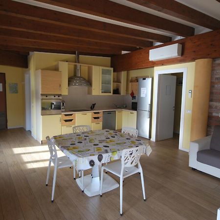 Apartament Andrea Olga House Laglio Zewnętrze zdjęcie