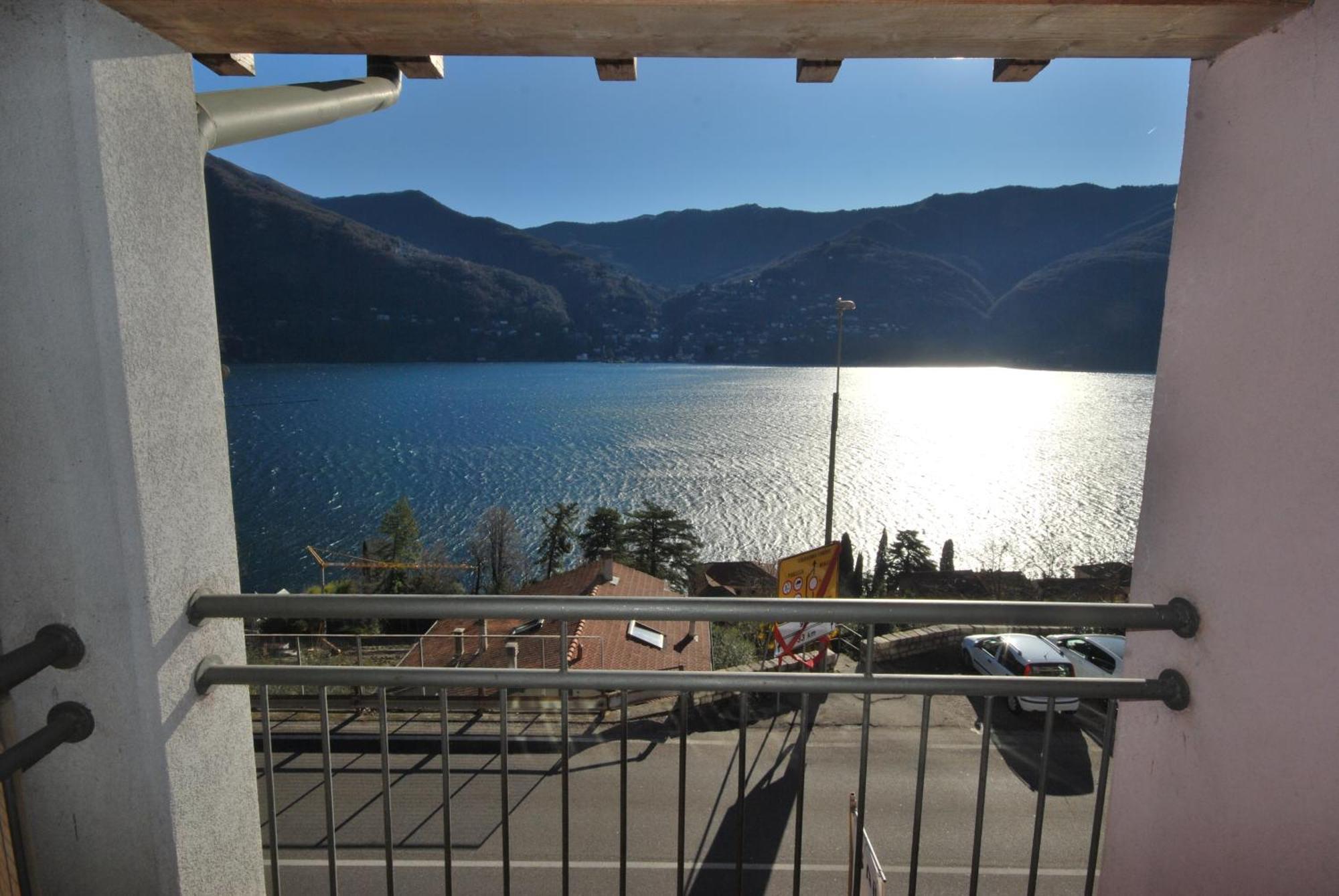 Apartament Andrea Olga House Laglio Zewnętrze zdjęcie