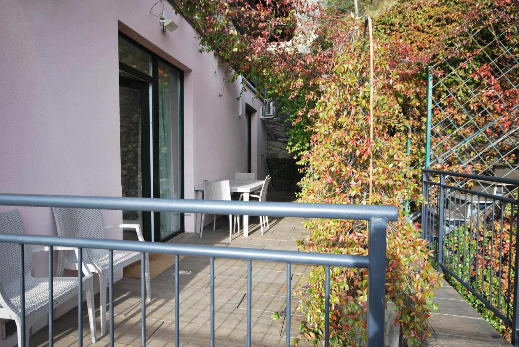 Apartament Andrea Olga House Laglio Zewnętrze zdjęcie